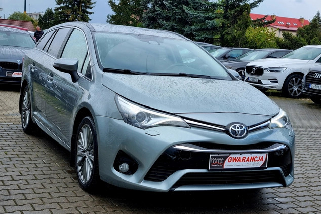 Toyota Avensis cena 59900 przebieg: 161000, rok produkcji 2016 z Wleń małe 232